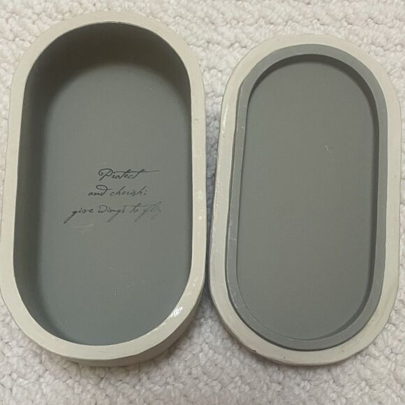 Willow Tree Mother and Daughter Keepsake Box 2004 by Susan Lordi - Picture 6 of 11